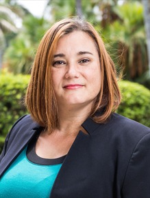 Alina Dominguez